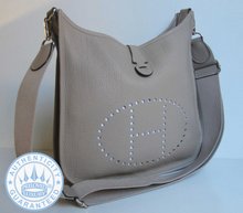 Hermes  Sac a Main Evelyne III 29  Shoulder bag, Etoupe Taupe Taurillion Clemence leather