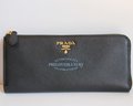 PRADA TRACOLLA SAFFIANO WALLET, BLACK